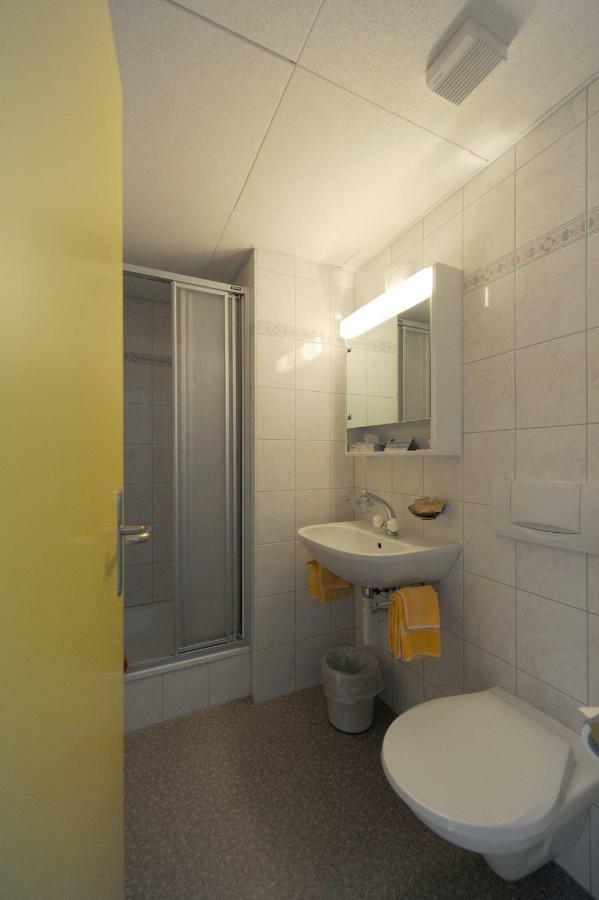 Hotel Krone Budget Ленк Экстерьер фото